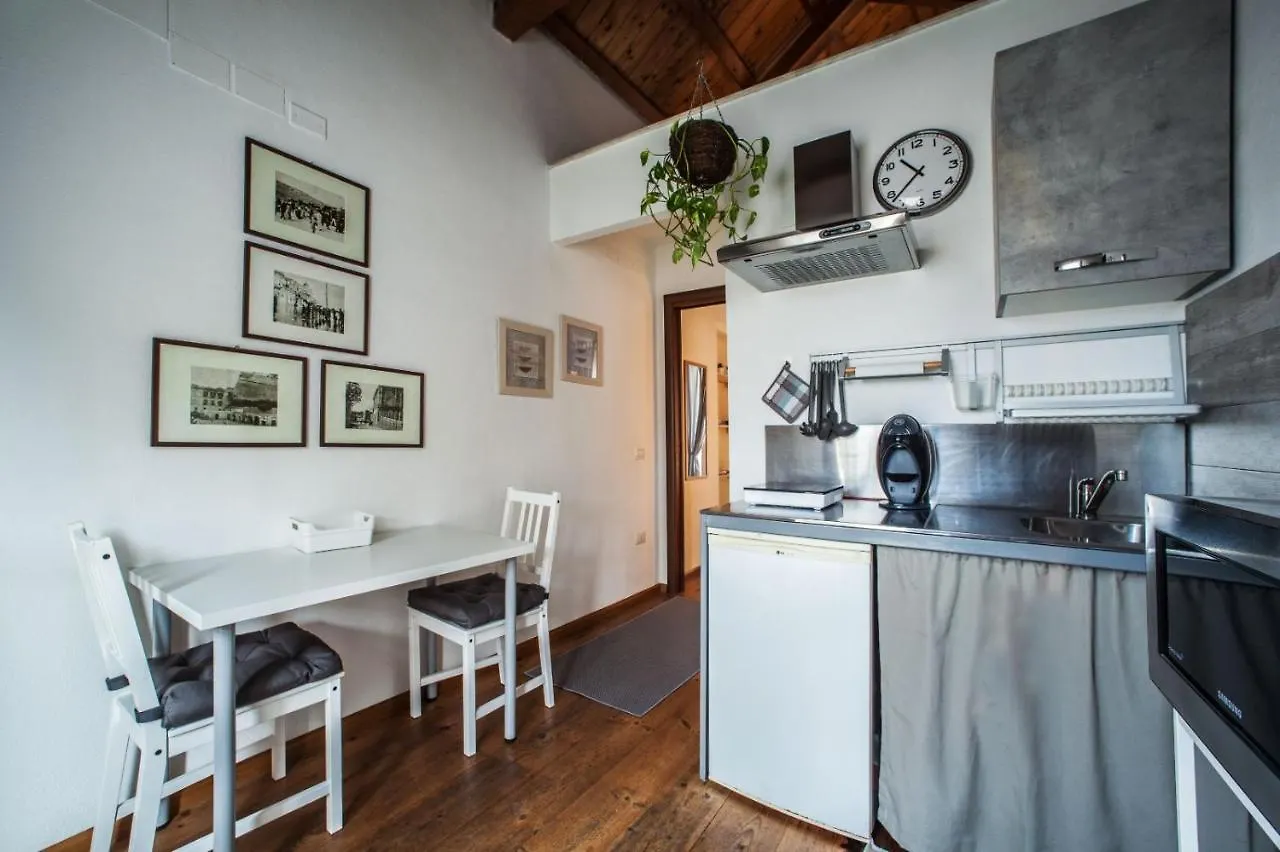 Studio Apartments Centro Storico Via Manno Cagliari 0*,