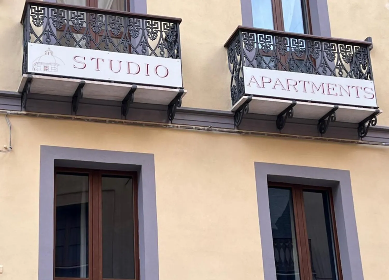 Studio Apartments Centro Storico Via Manno Cagliari