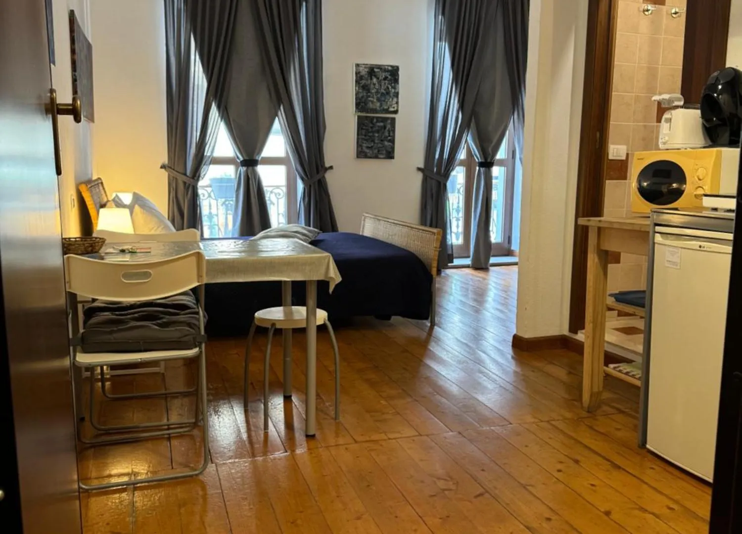 Studio Apartments Centro Storico Via Manno Cagliari 0*,  Italia