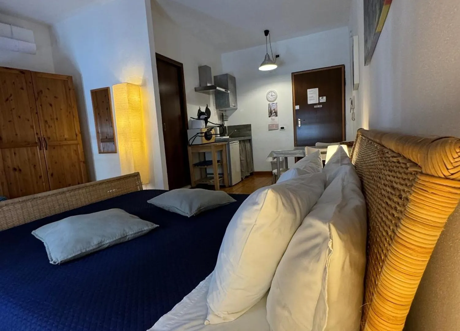 Επικοινωνία με το Studio Apartments Centro Storico Via Manno