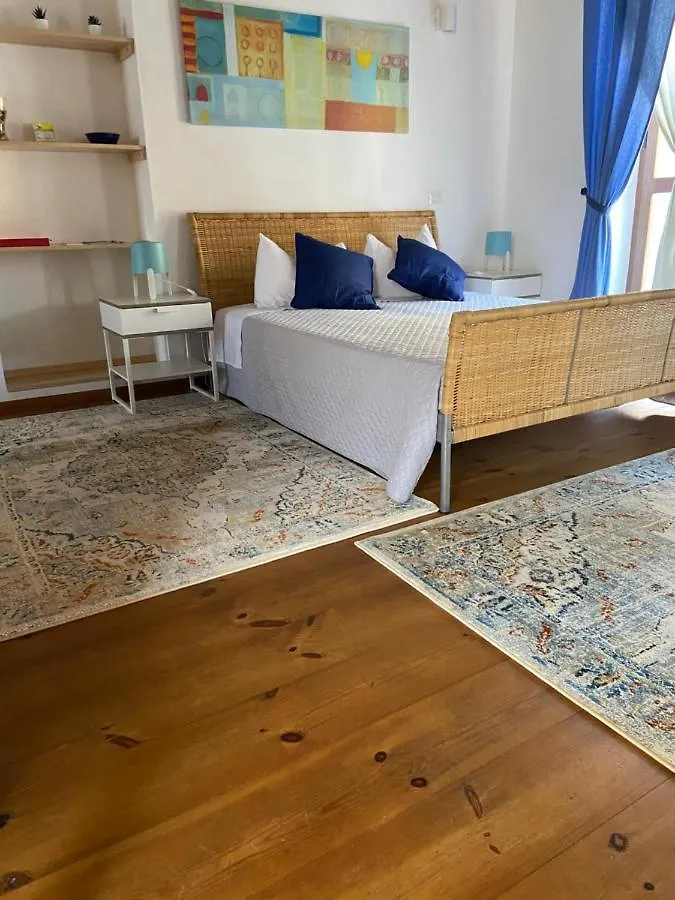 Studio Apartments Centro Storico Via Manno Cagliari 0*,  Italien