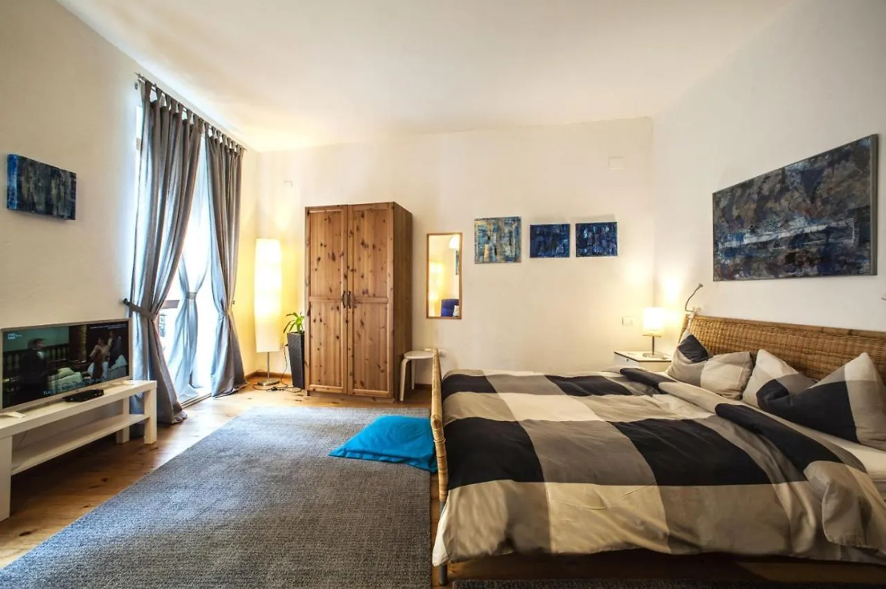 Studio Apartments Centro Storico Via Manno Cagliari