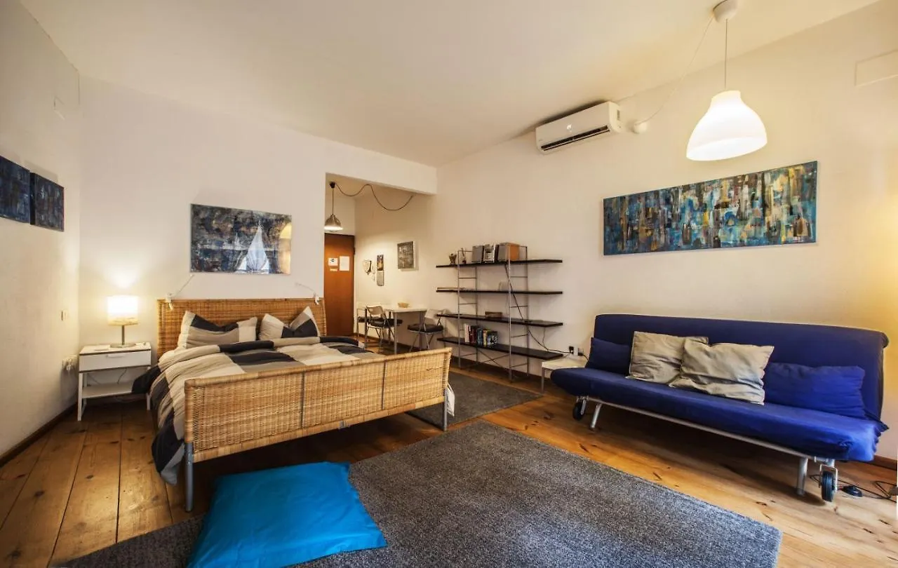 Studio Apartments Centro Storico Via Manno Cagliari