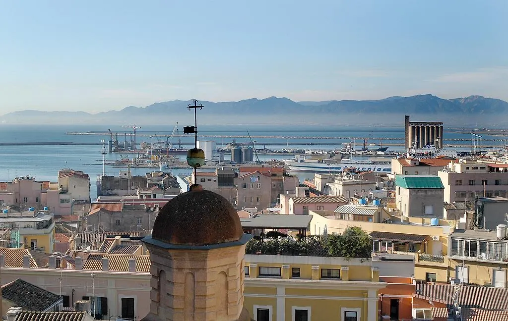 Studio Apartments Centro Storico Via Manno Cagliari