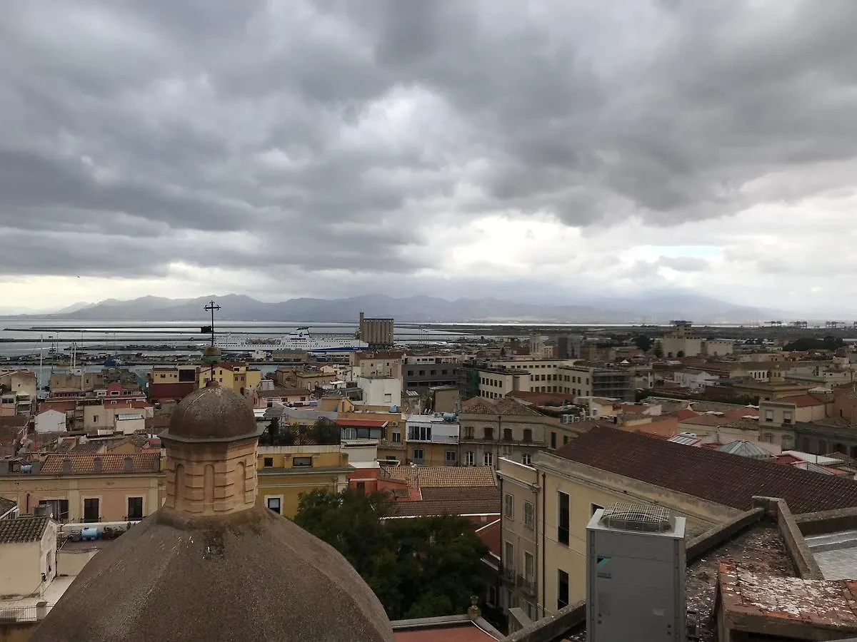 Studio Apartments Centro Storico Via Manno Cagliari