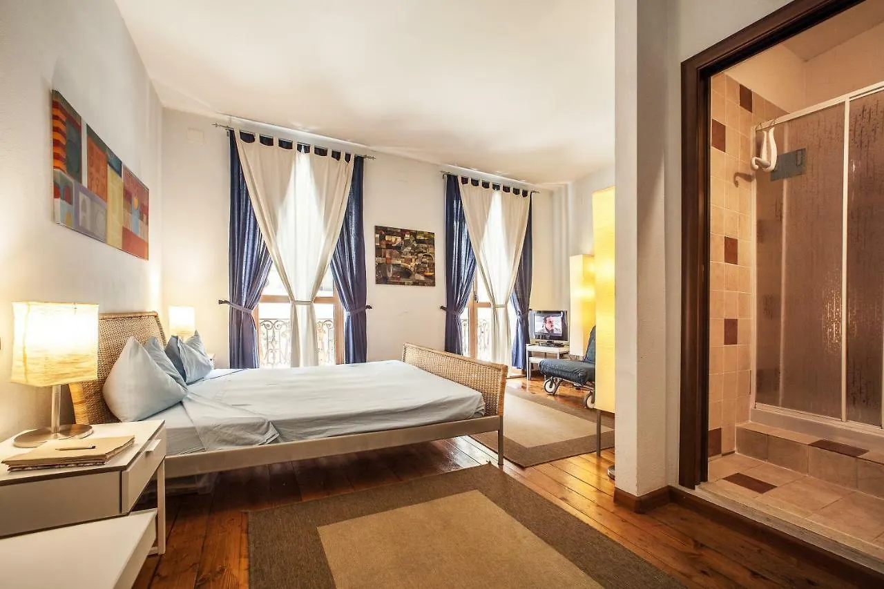 Studio Apartments Centro Storico Via Manno Cagliari Italia
