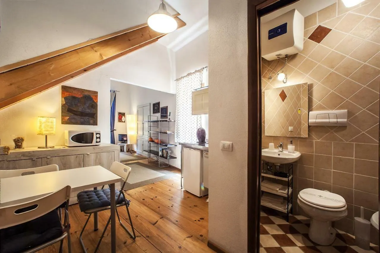 Studio Apartments Centro Storico Via Manno Cagliari